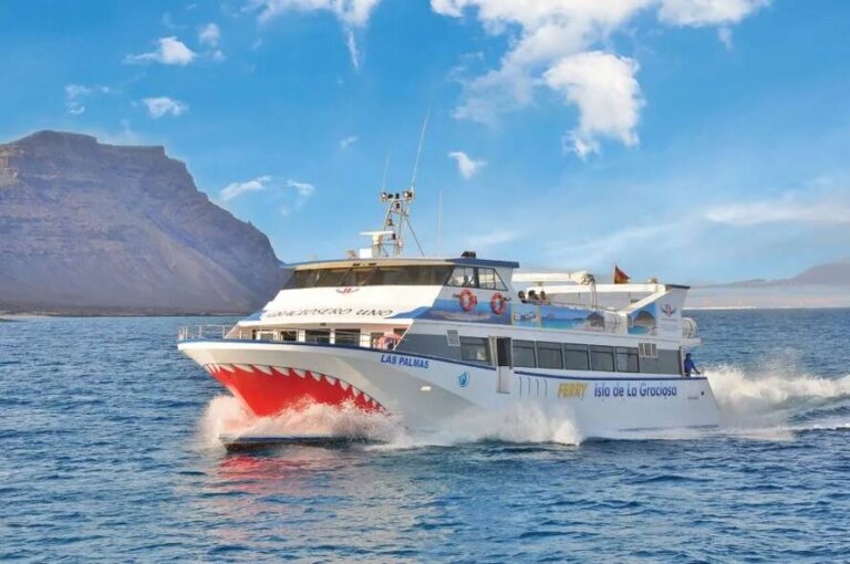 ferry la graciosa