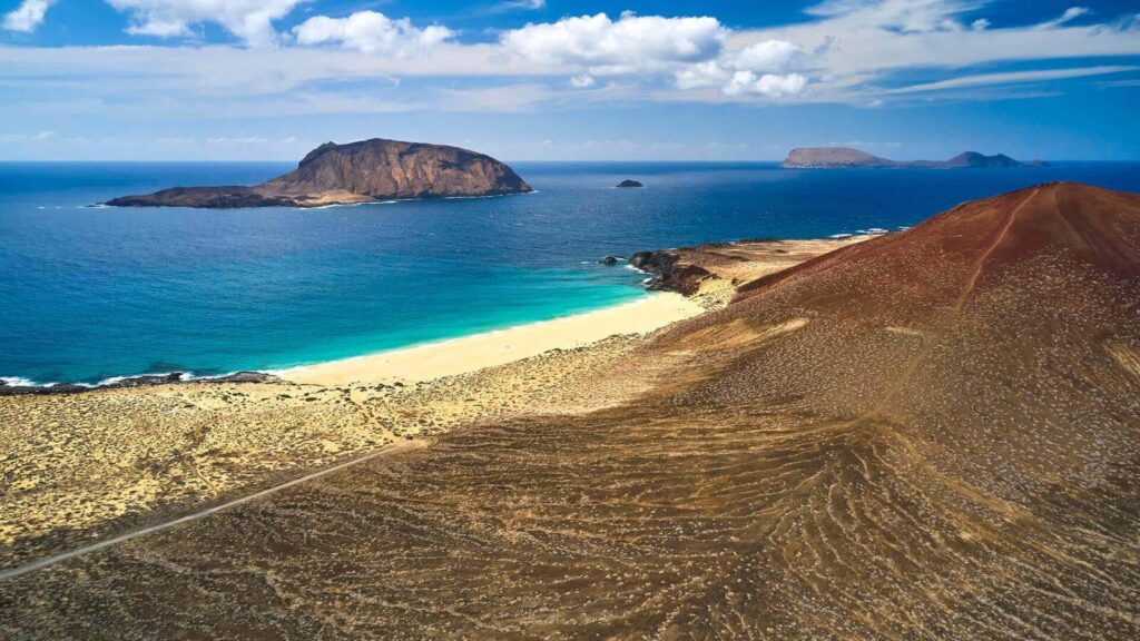 playa de las conchas en la graciosa