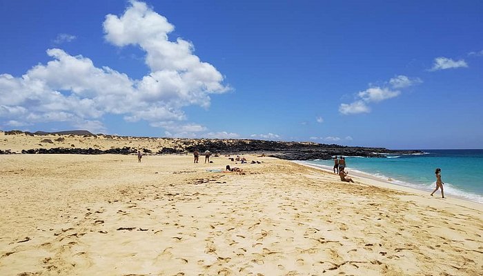 gente en la playa
